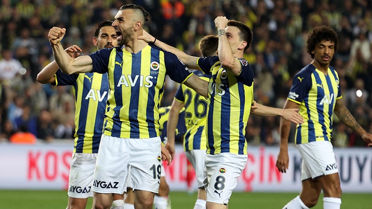 Fenerbahçe, üst üste 7. galibiyetini elde ett