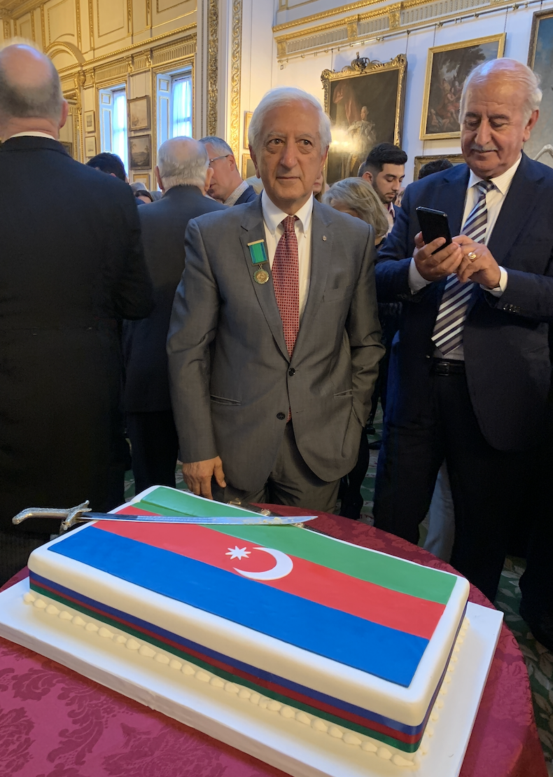 Azerbaycan Bağımsızlık Günü Londra'da 3-1