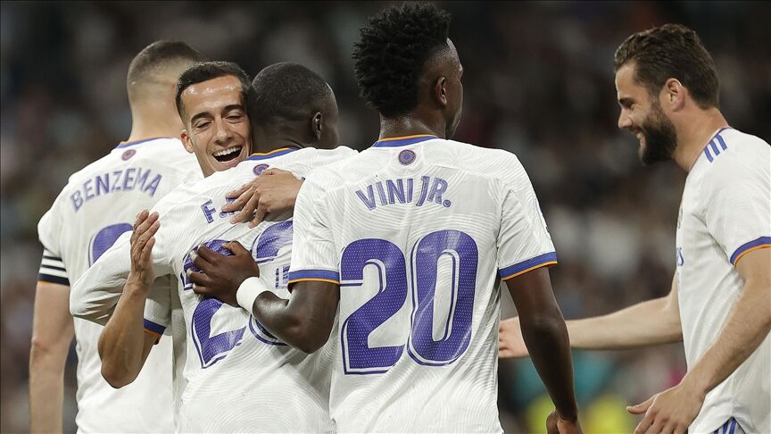 Real Madrid, ligde son sırada olan Levante'yi farklı yendi