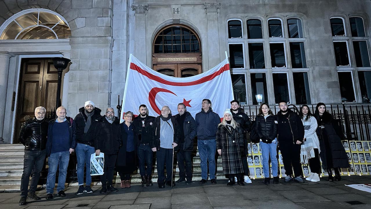 Kıbrıs Türklerinden Londra'da Kanlı Noel'e anma