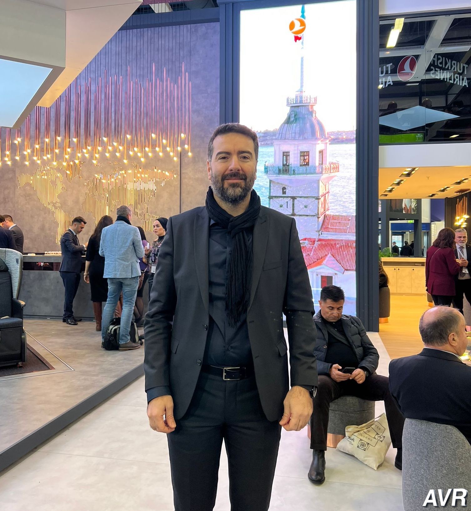 Right Holidays CEO'larından Sinan Aydın, Berlin 54. Uluslararası Turizm Borsası Fuarı'nın güzel bir ortamda geçtiğini söyledi. Sunexpress Havayolu Kuzey Batı Avrupa Müdürü Hakan Ortatep