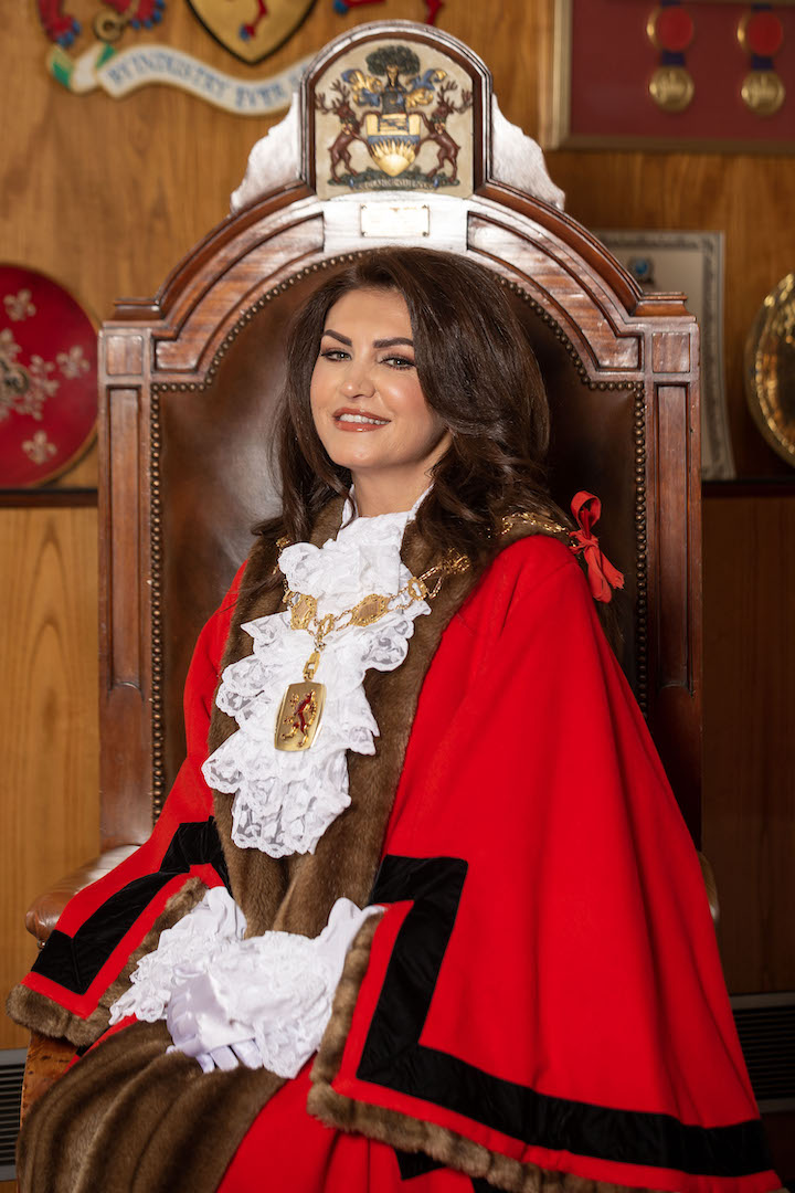 Enfield Belediye Başkanı Suna Hurman 1