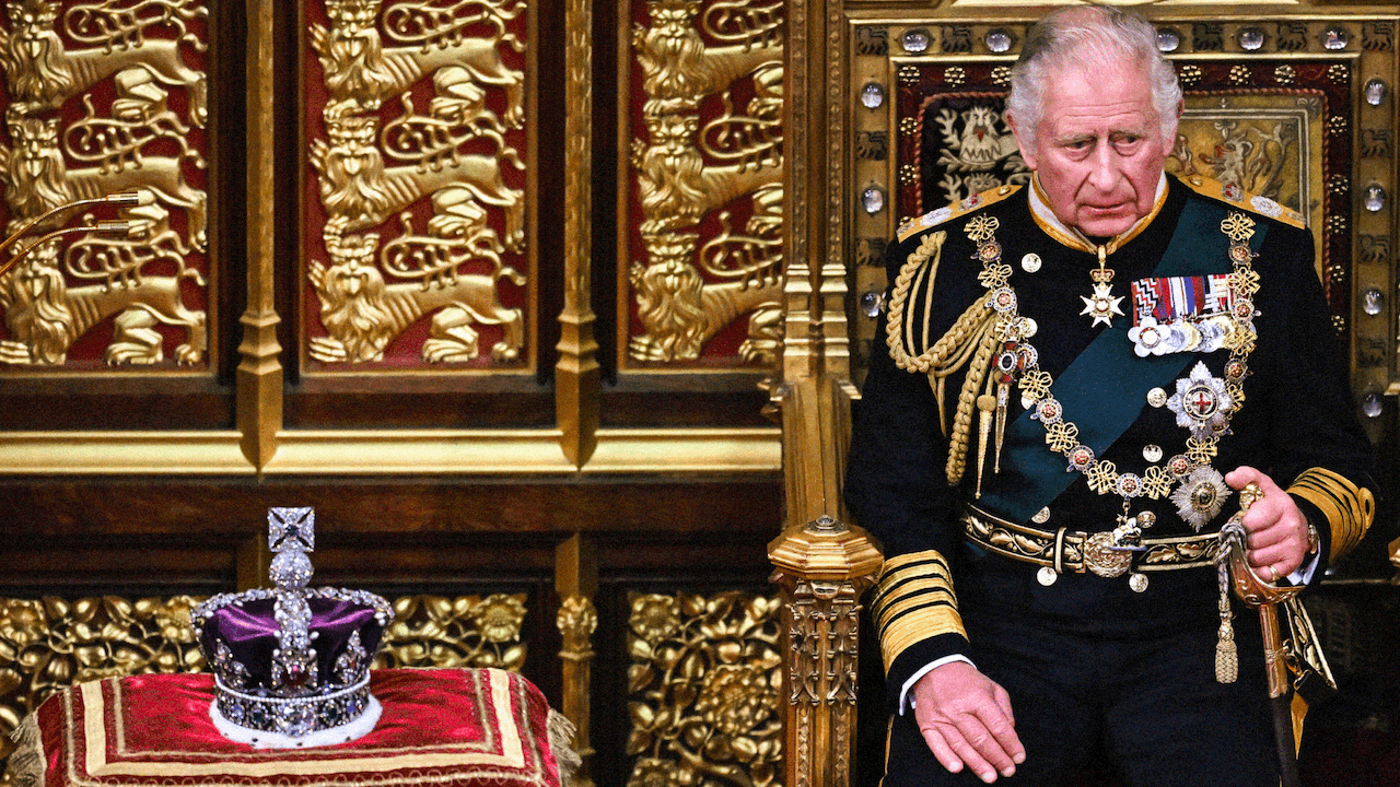 Kral 3. Charles'ın taç giyme töreninde İngiltere gelenekleri