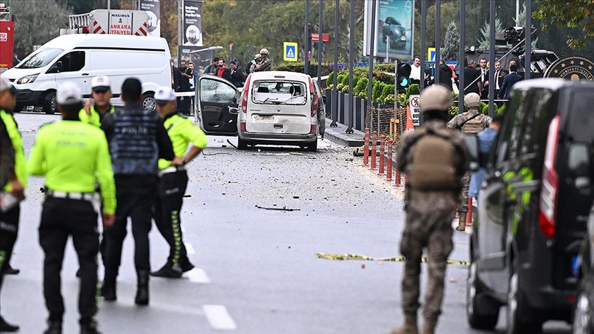 Ankara'da terör saldırısında iki polis yaralandı