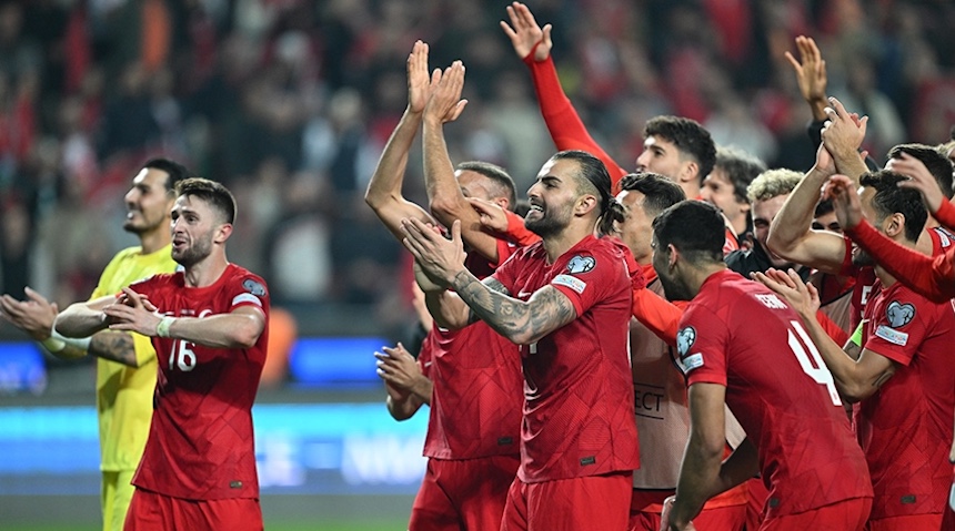 Türkiye A Milli Futbol Takımı'nın Hırvatistan ve Letonya'yı yenerek 2024 Avrupa Şampiyonası (EURO 2024) biletini alması, organizasyona ev sahipliği yapacak Almanya'daki basında da ye