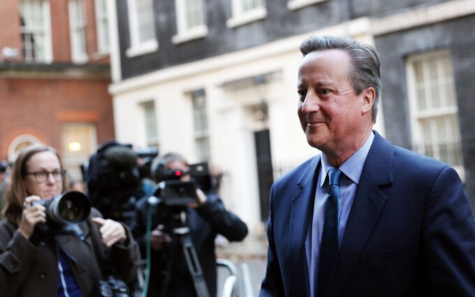 İngiltere eski Başbakan Cameron uk 10