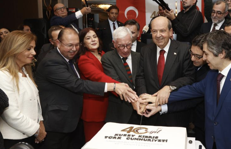 KKTC Cumhurbaşkanı Tatar Londra’da Cumhuriyeti kutladı 1111