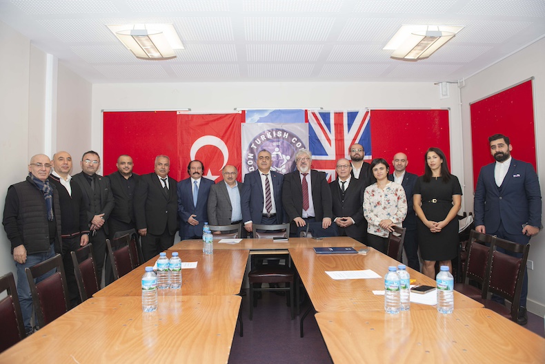 Londra Türk Birliği (London Turkish Community) yönetimin