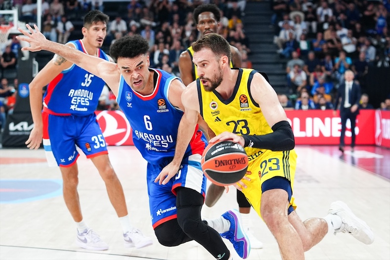 Fenerbahçe Beko, Deplasmanda Anadolu Efes