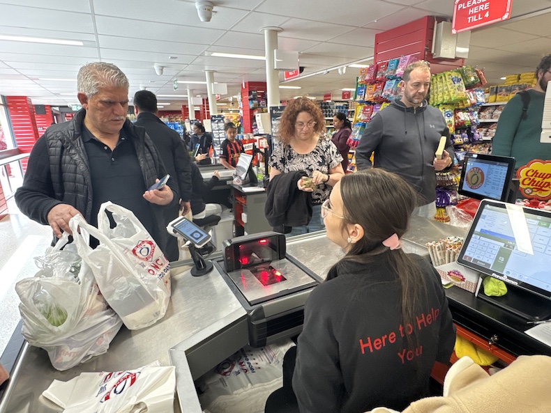 Oncu Food Centre Letchworth Acilis Kerdela 18