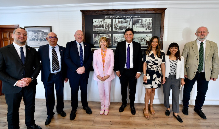 Birleşik Krallık Türkiye Büyükelçisi Jill Morris Alim Karaca Yavuz Topates