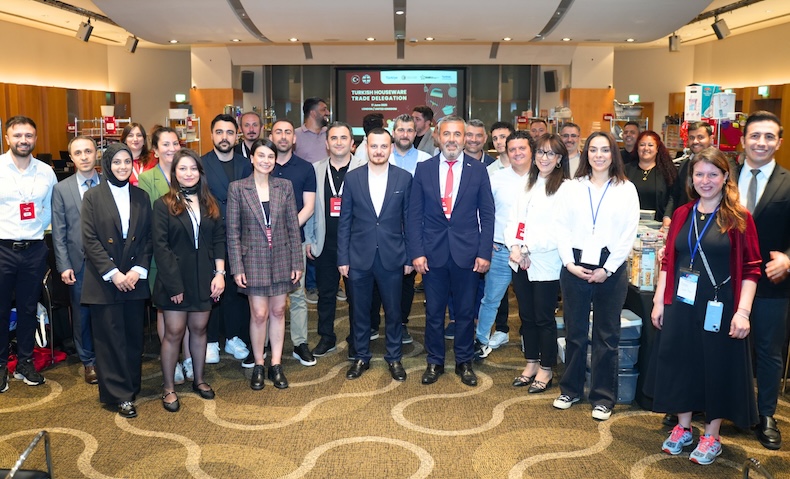 İngiltere'de Türk Ev Ve Mutfak Eşyaları Organizasyonu