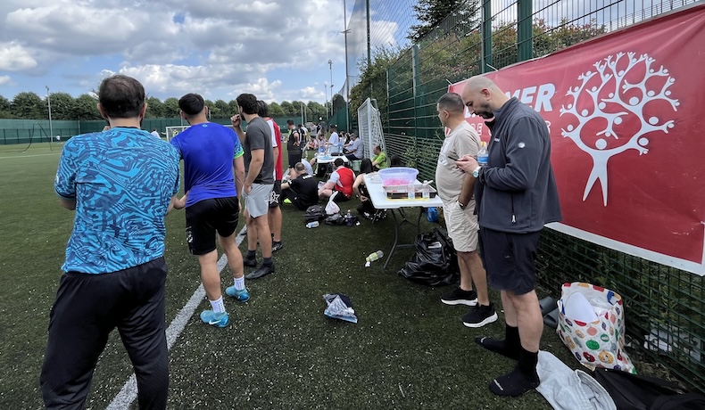 Turnuva Desteklemeye Gelenler