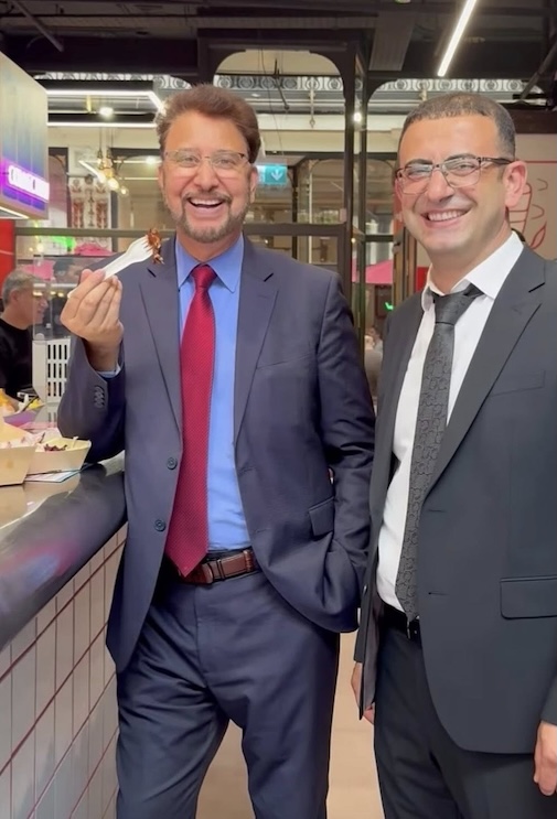 Manchester Şehir Merkezinde 'Yeni Nesil' Kebapçı Great British Doner Açıldı. 02