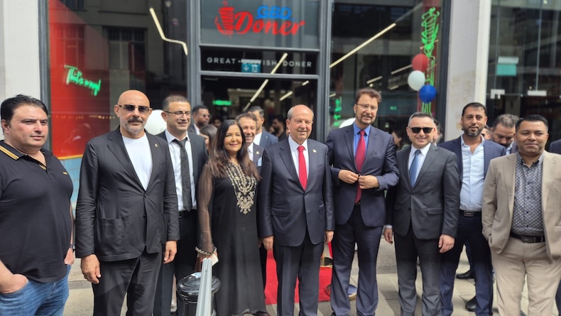 Manchester Şehir Merkezinde 'Yeni Nesil' Kebapçı Great British Doner Açıldı. 114