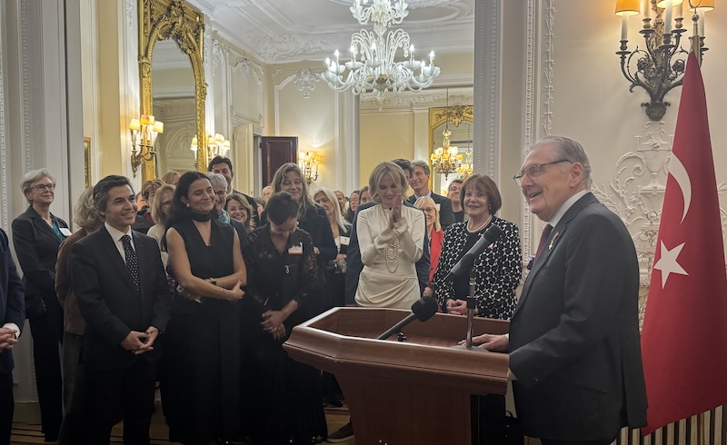 İngiliz Ve Türk Kadın Liderler Londra Büyükelçil