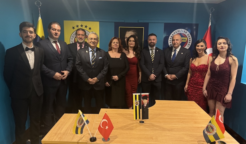 Londra Fenerbahçeliler Derneği Cumhuriyet Bayramı 2