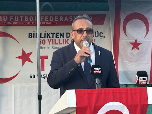 Irfan Davulcular Spor Bakanı Osman Aşkın Bak, İngiltere'nin Başkenti Londra'da