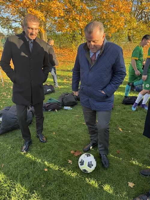 Spor Bakanı Osman Aşkın Bak, İngiltere'nin Başkenti Londra'da Futbol Oynadı