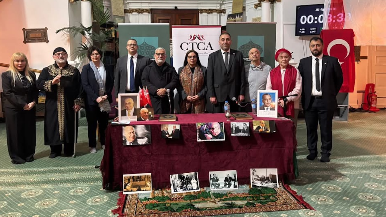 İngiltere'de Dr. Fazıl Küçük Ve Rauf Denktaş'a Anma