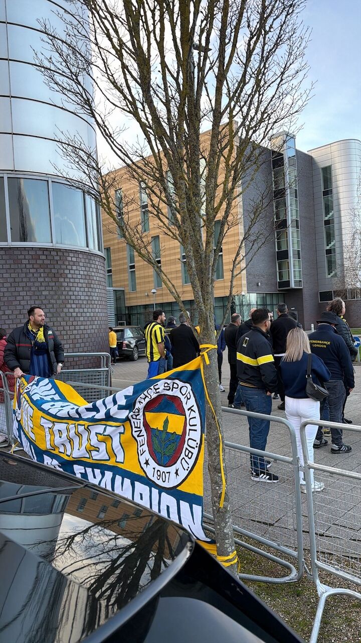Fenerbahçe London Notiinghma Macında6