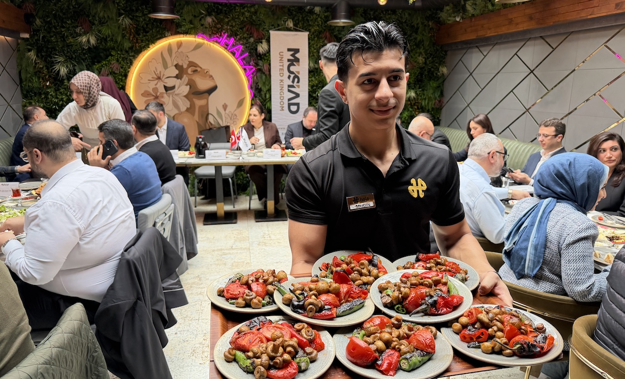 Musiad Uk Hala Restoran Londra 10