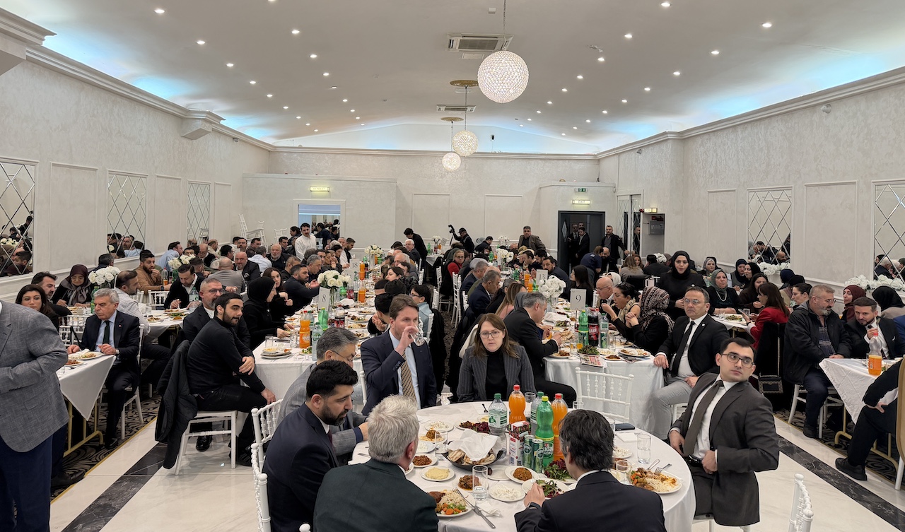 Uid Birleşik Krallık İftar 10