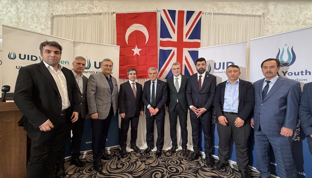 Uid Birleşik Krallık İftar 25