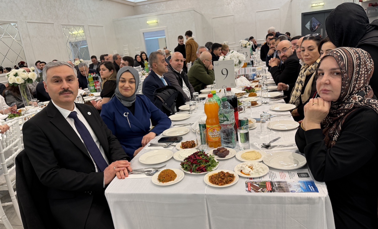 Uid Birleşik Krallık İftar 4