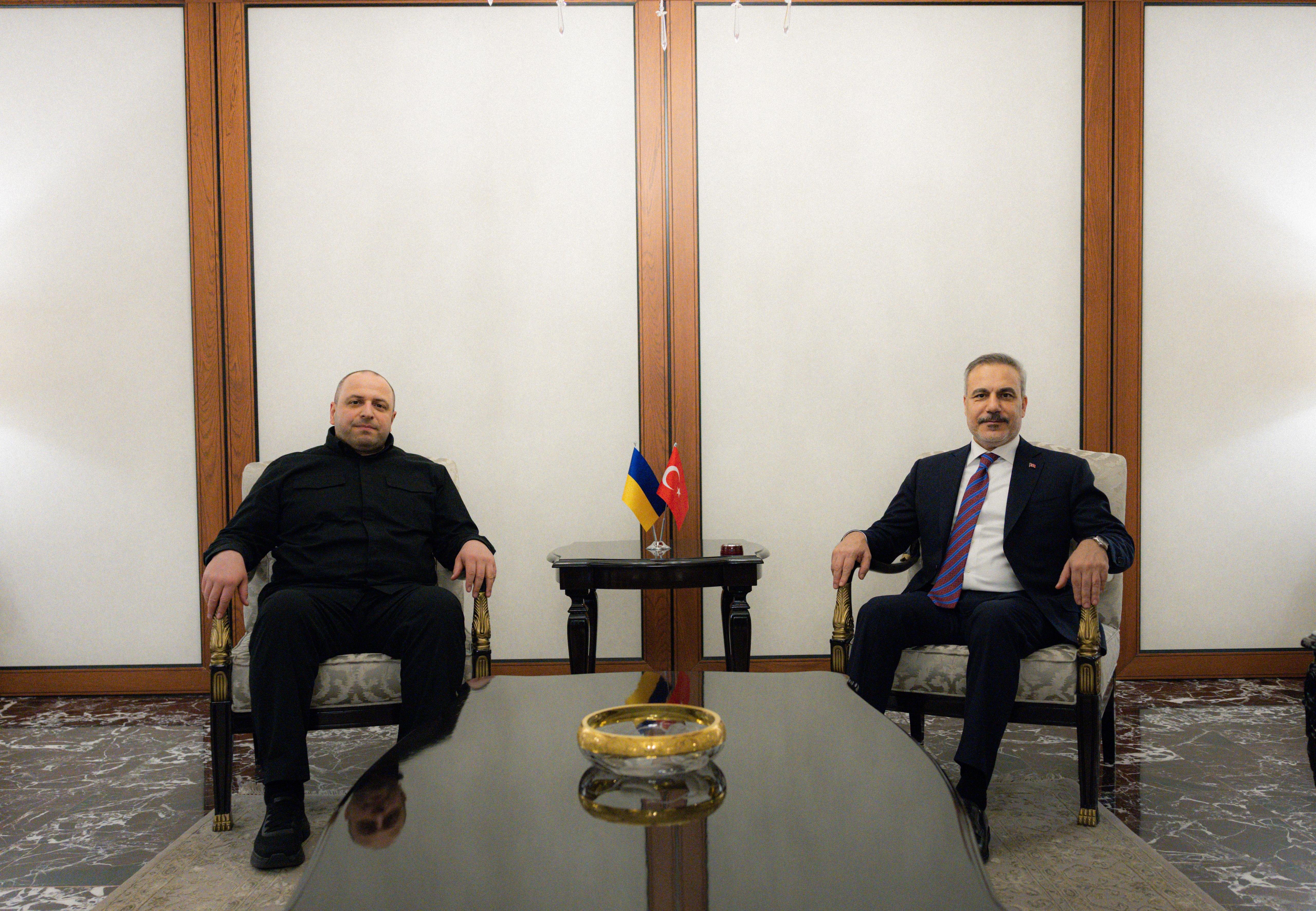 Bakan Fidan, Ukrayna Milli Güvenlik ve Savunma Konseyi Sekreteri Umerov ile görüştü