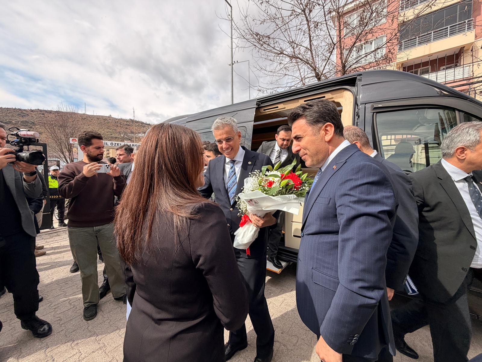 Bakan Memişoğlu: Günlük 3 milyondan fazla muayene ve sağlık hizmeti sunuyoruz (2)