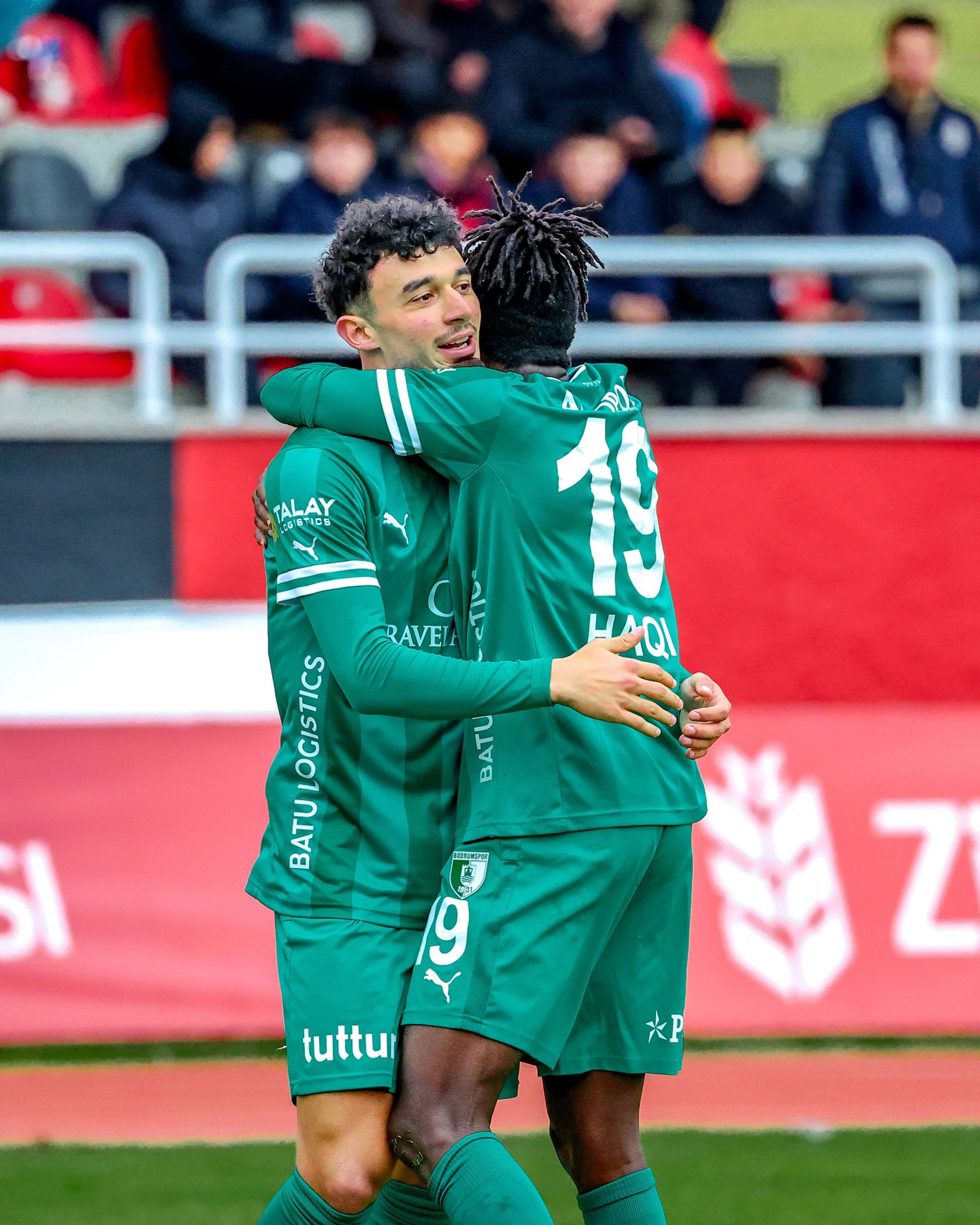 Bodrum FK Gökdeniz'i bekliyor