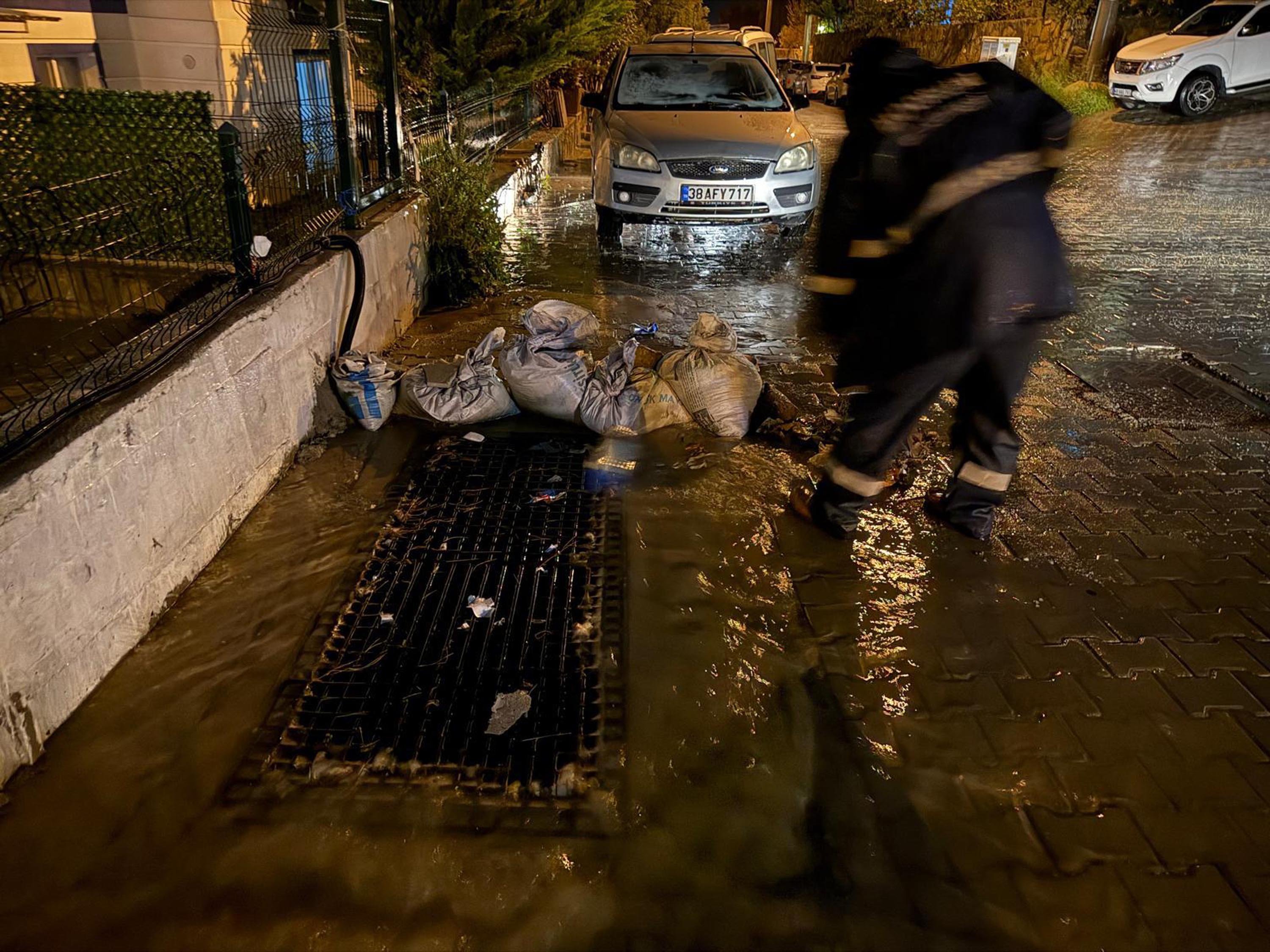 Bodrum'a 24 saatte metrekareye 50 kilogram yağış düştü