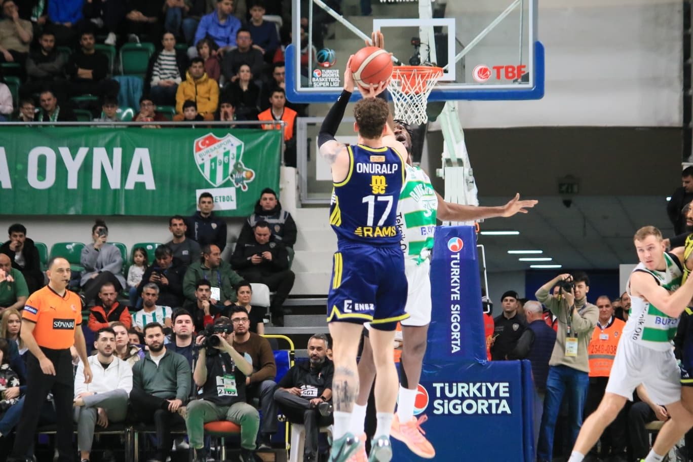 Bursaspor - Fenerbahçe Beko: 89-83
