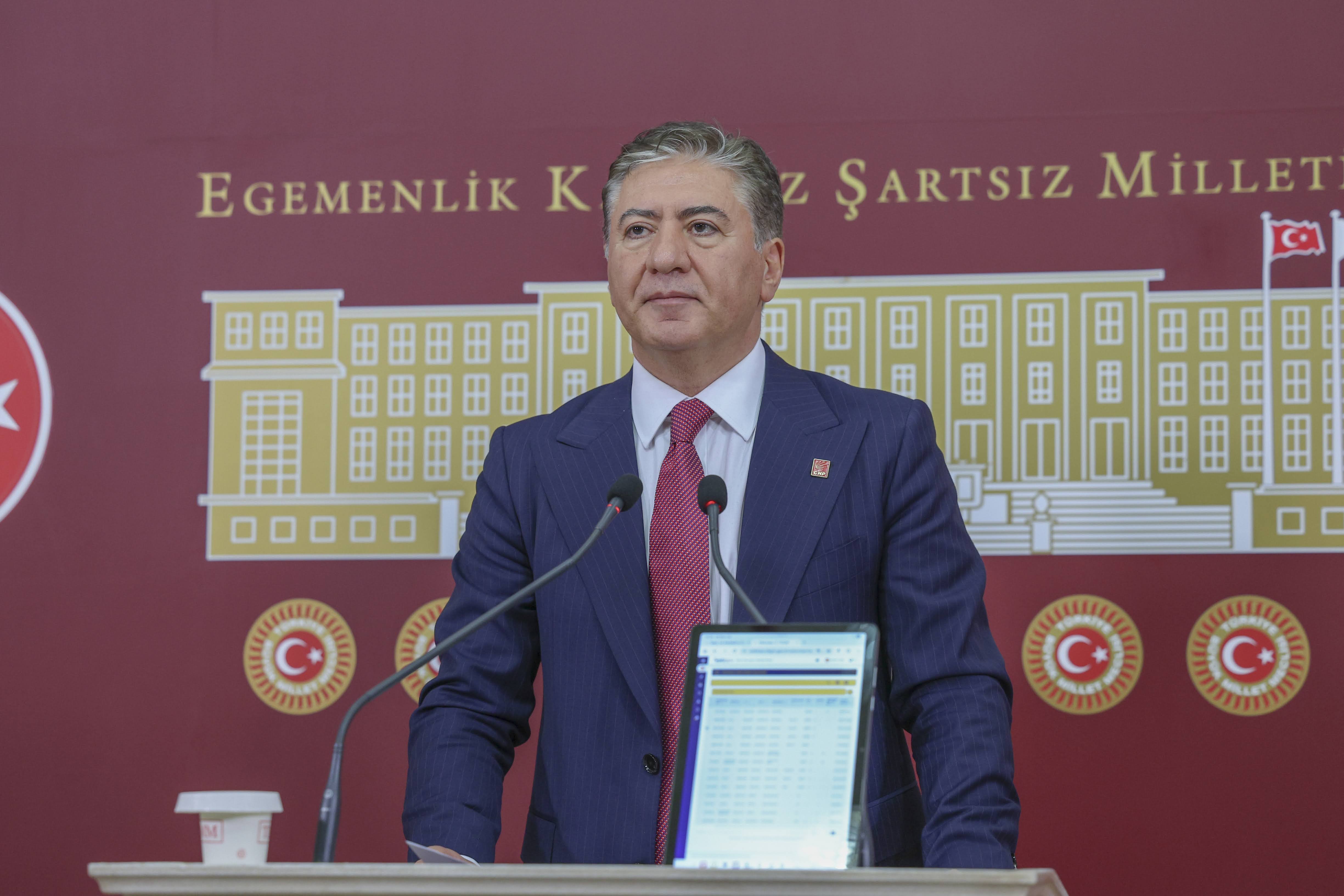 CHP'li Emir: Gazetecileri ayakaltından çekme operasyonlarına son verelim