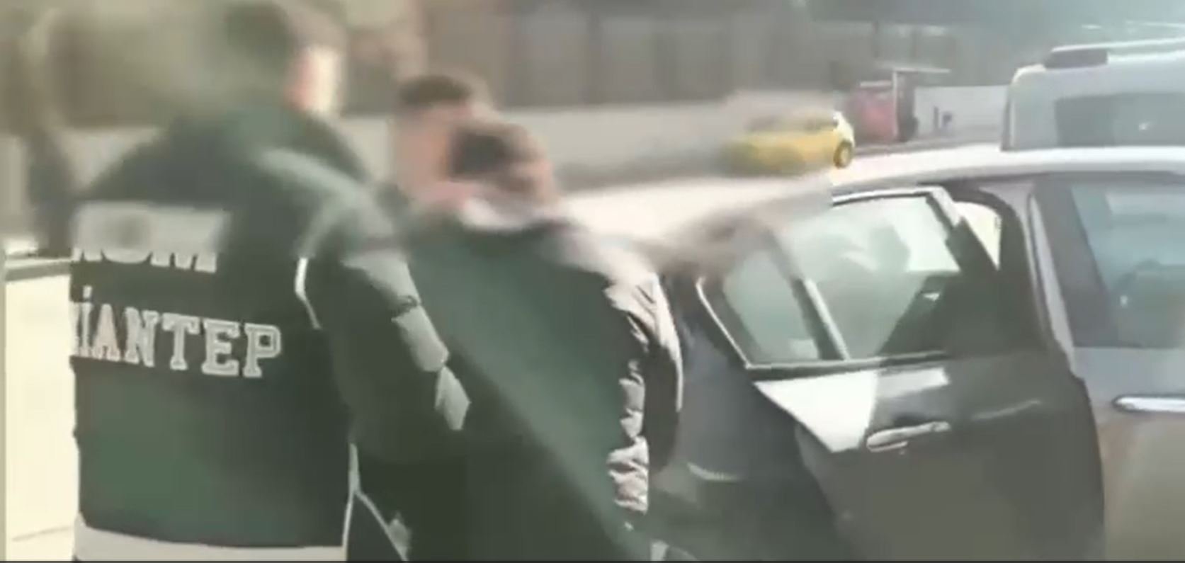 Gaziantep'te sahte plaka basımı yapan 3 kişi yakalandı