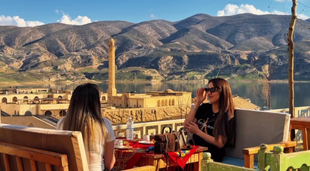 Hasankeyf'in tarihi yapıları ve manzarası dronla görüntülendi