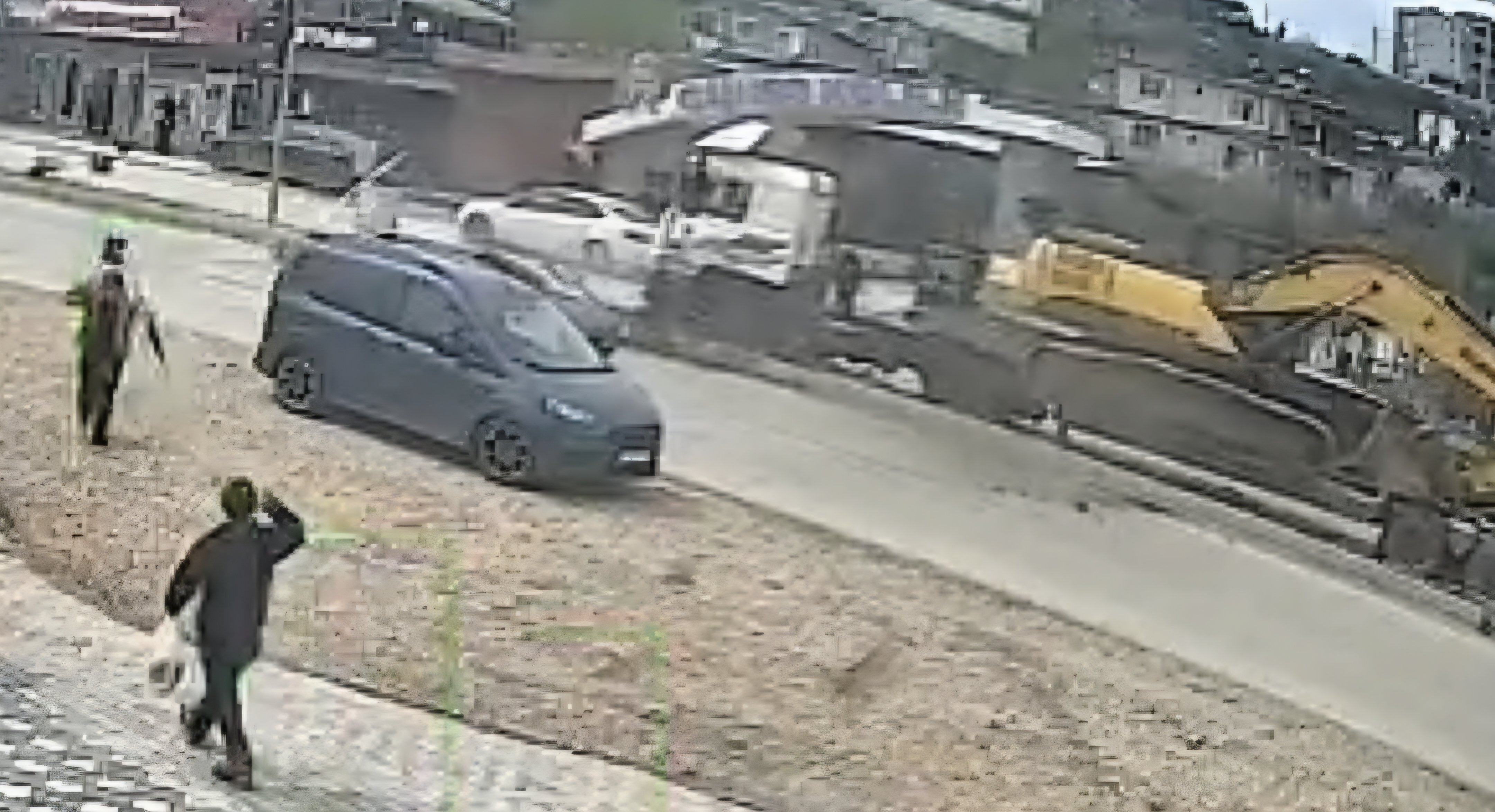 Hatay'da TIR'ın refüje çıktığı anlar kamerada