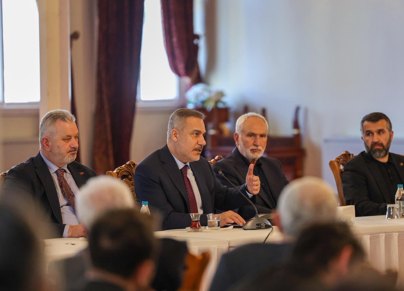 İstanbul - Bakan Fidan, Filistin'e Destek Platformu üyeleriyle bir araya geldi