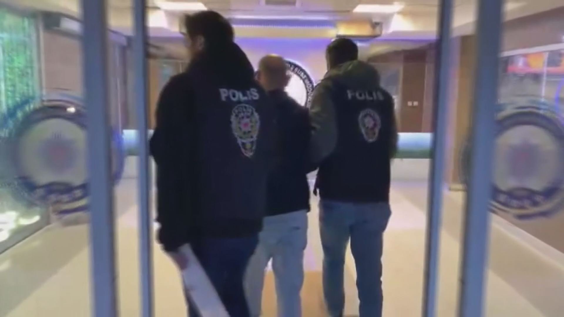 İstanbul- İstanbul merkezli 4 ilde yasa dışı bahis operasyonu: 30 gözaltı /Görüntü ve ek bilgi