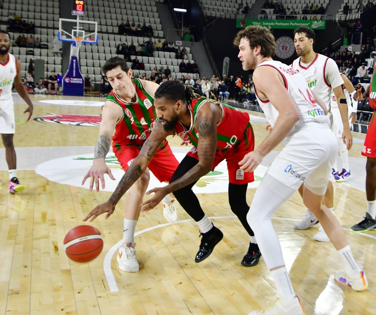 Karşıyaka potada yeni başlangıç peşinde