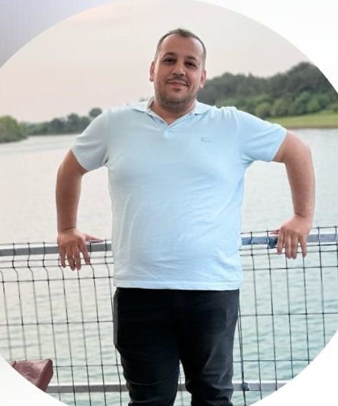 Kasklı şüpheli, telefon tamircisini öldürdü