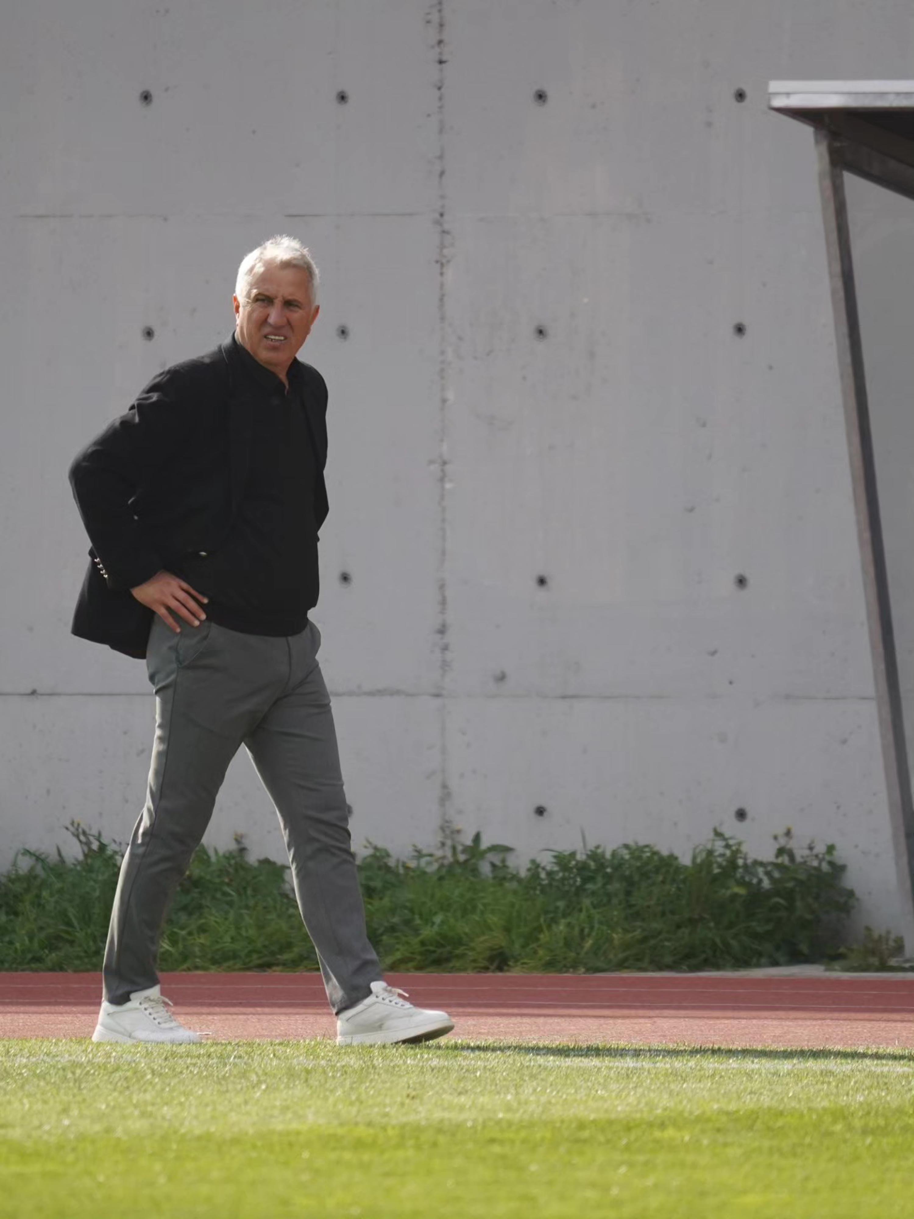 Muğlaspor'da şampiyonluk zora girdi, Besim Durmuş gitti