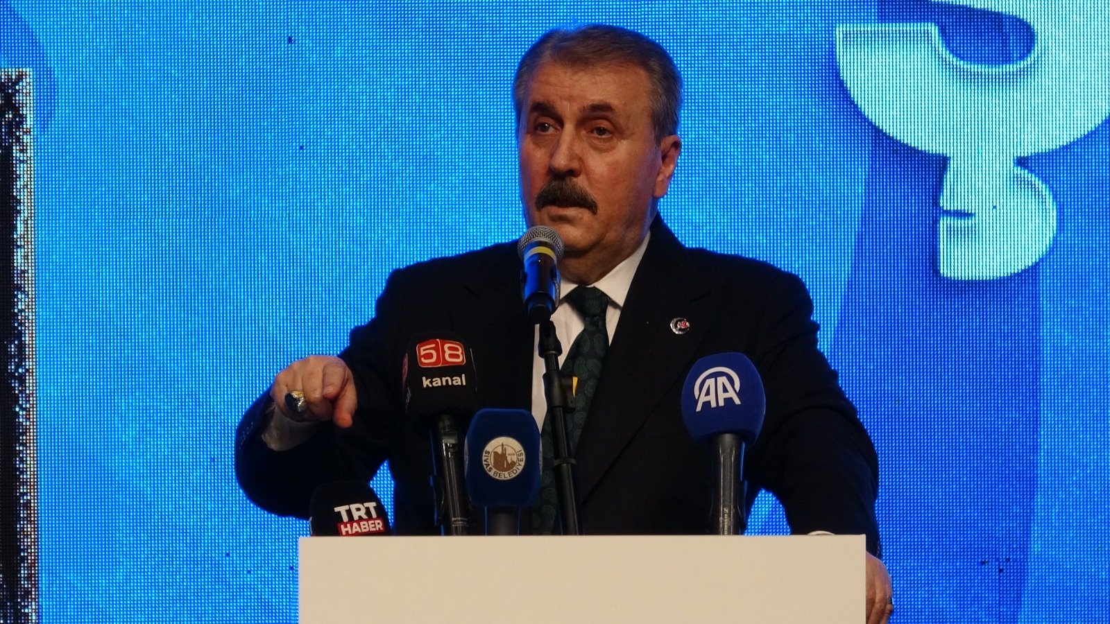 Mustafa Destici: (Muhsin Yazıcıoğlu) Bu dosyanın kapatılmasına müsaade etmeyeceğiz