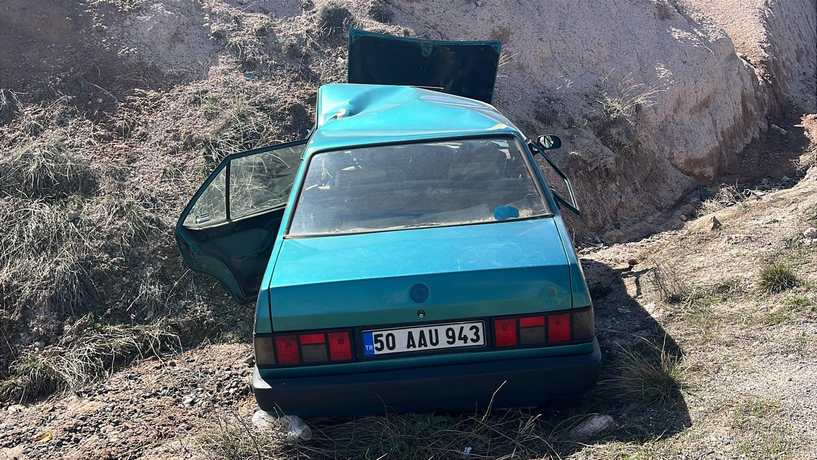 Nevşehir'de şarampole devrilen otomobilin sürücüsü yaralandı