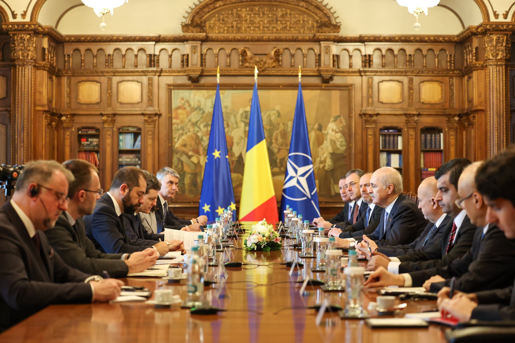 TBMM Başkanı Kurtulmuş, Romanya Cumhurbaşkanı Dan tarafından kabul edildi