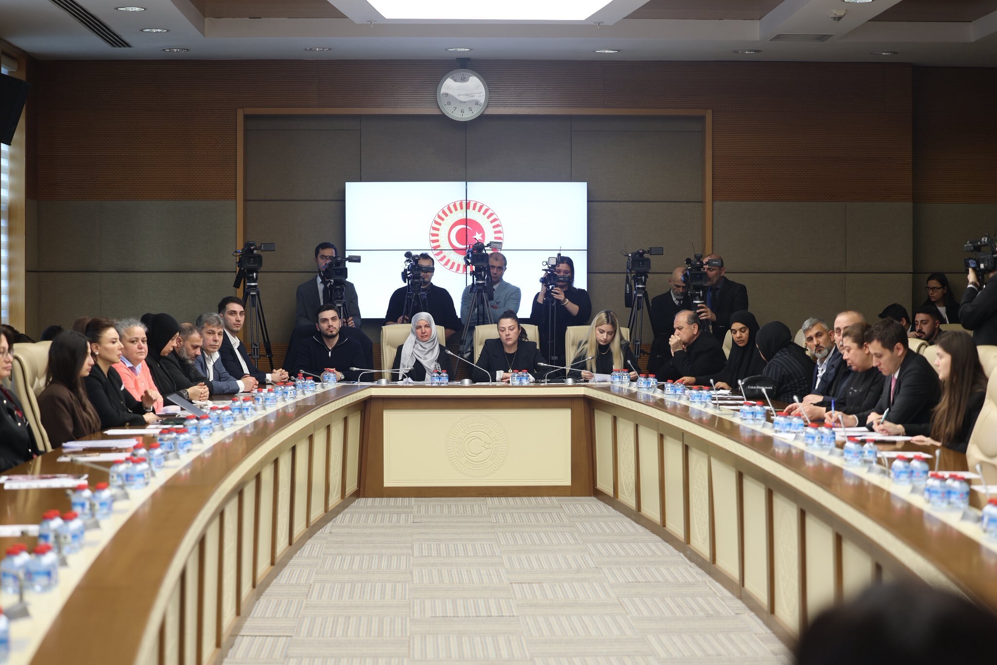 TBMM Suça Sürüklenen Çocuklara İlişkin Araştırma Komisyonu mağdur aileleri dinledi (2)