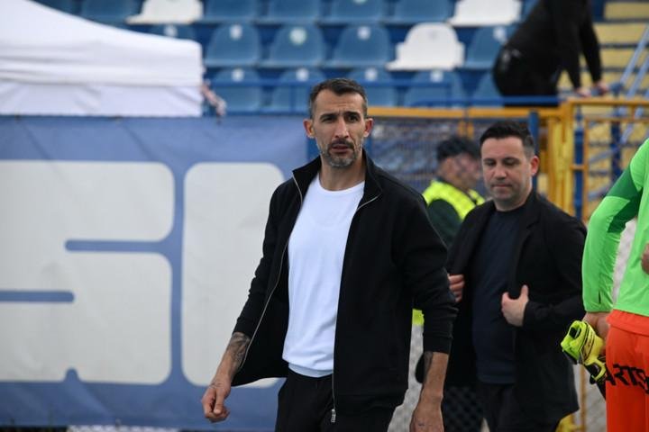 Türkiye - Romanya maçı öncesinde Mehmet Topal, Romanya'da yeniden gündem oldu