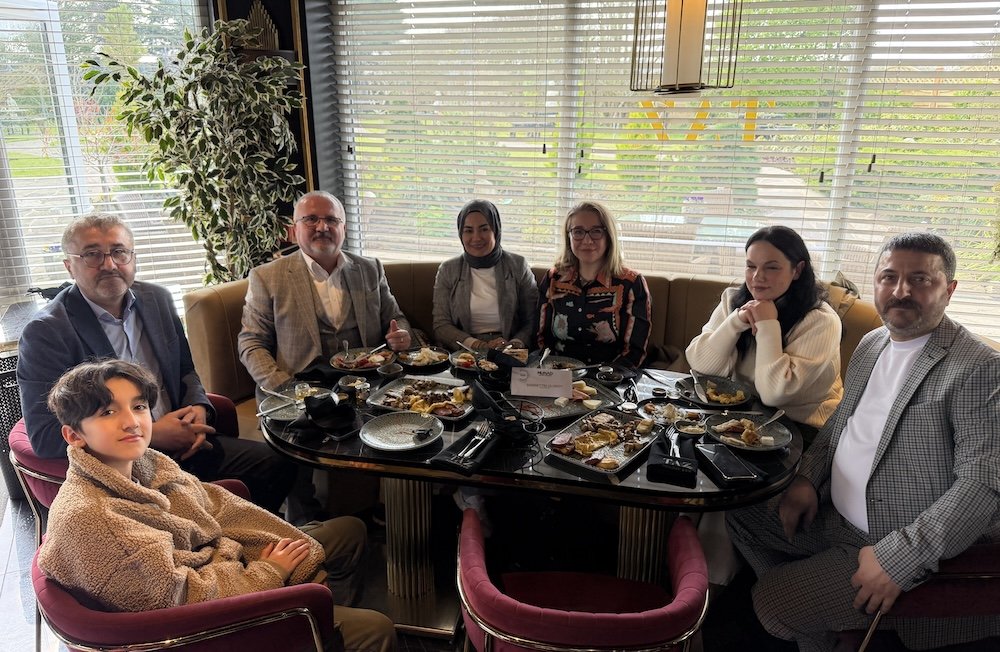 Musiad Uk Kahvaltı Chelsmford Taz Restoran.9