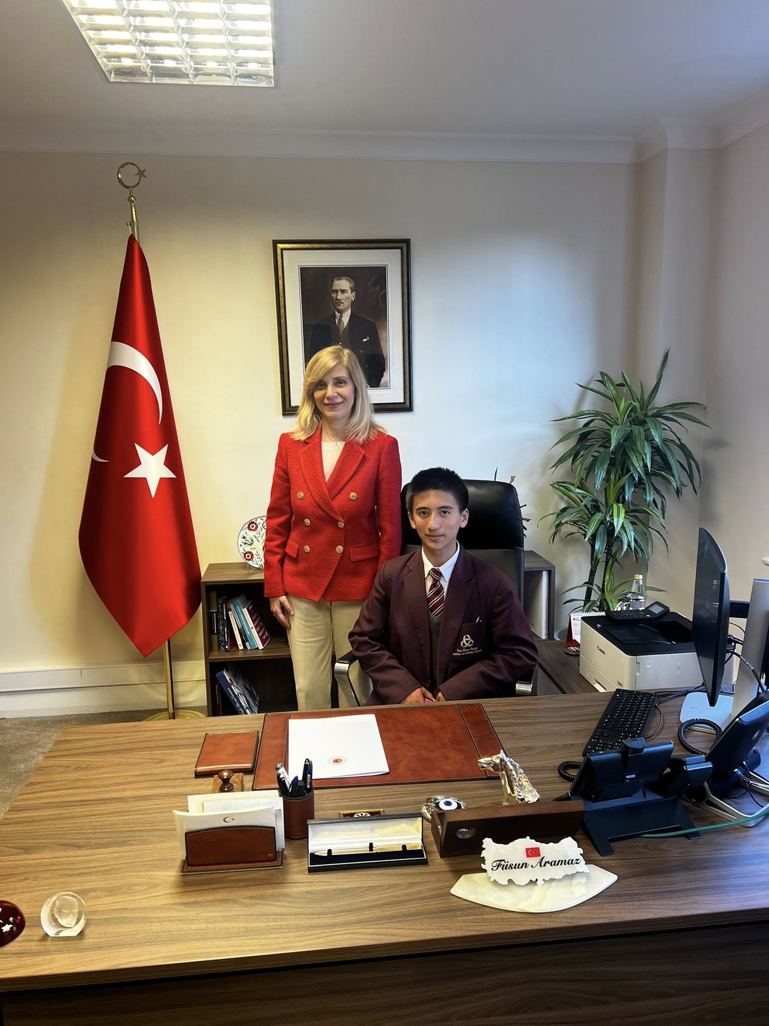 676774182 944130385270762 6205722890929858424 N